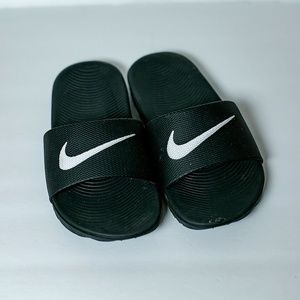 Boys Nike Slides- Size 13